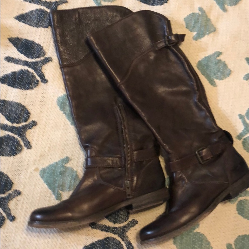 Frye riding boots size 8 dark brown